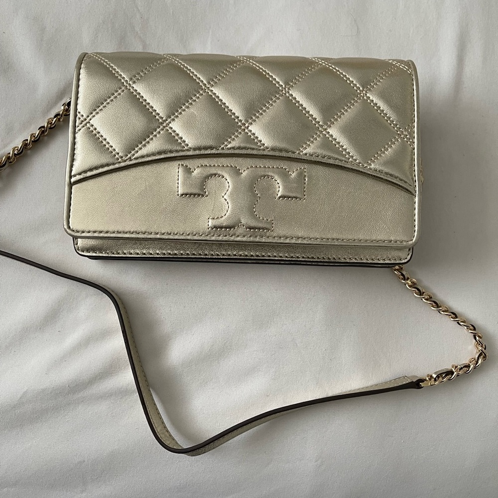 Tory Burch Savannah chain wallet